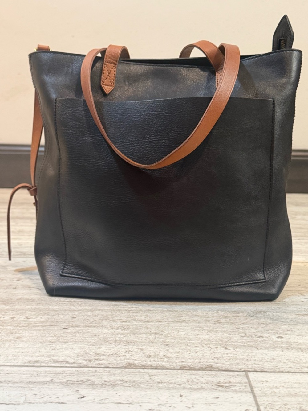 Madewell Black Leather Tote Bag Brown Strap Zip Top Minimalist Everyday Carryall